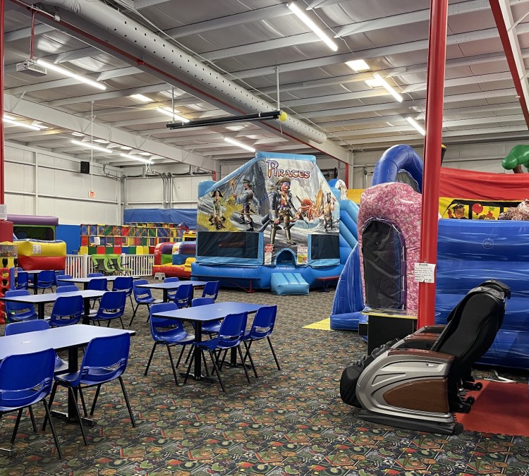 jumpzone-party-play-center-photo